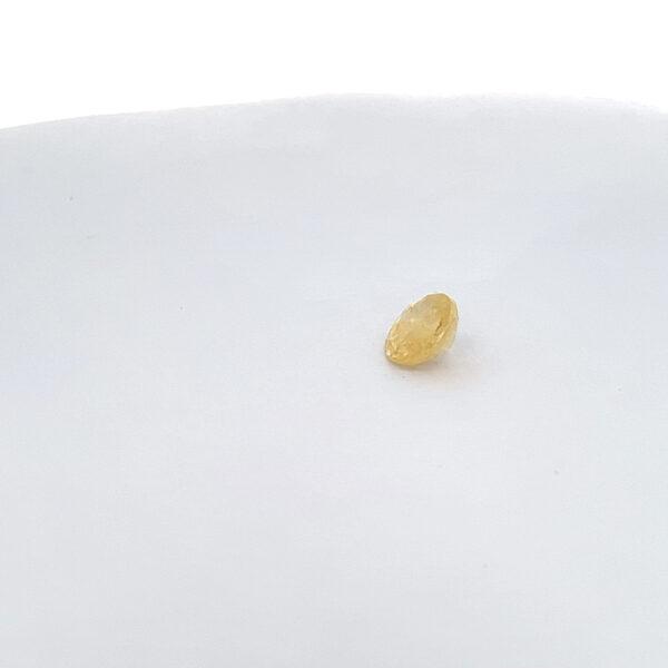 Yellow Sapphire - 4.75 carats