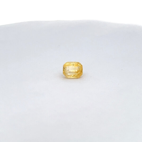 Yellow Sapphire - 6.06 carats